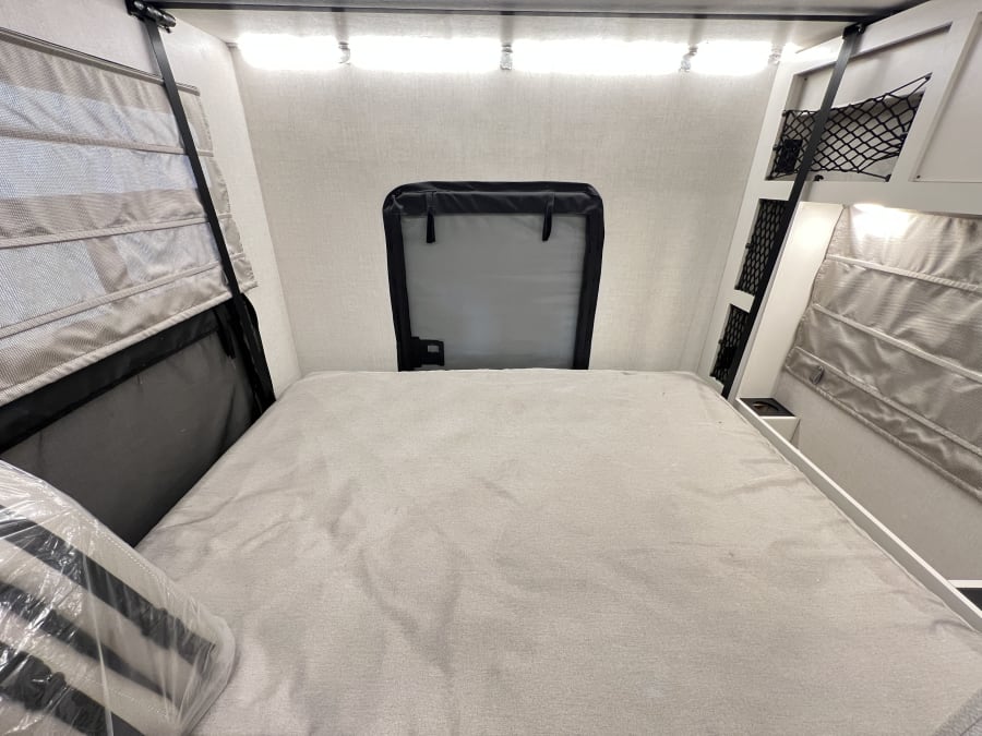 2026 Thor Motor Coach GEMINI TRIP — photo 15 view