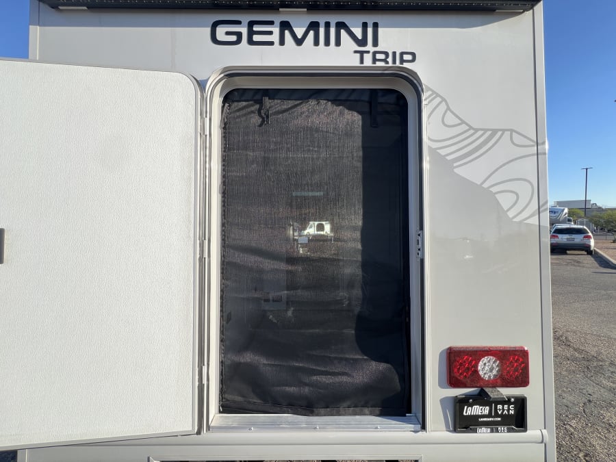 2026 Thor Motor Coach GEMINI TRIP — photo 28 view