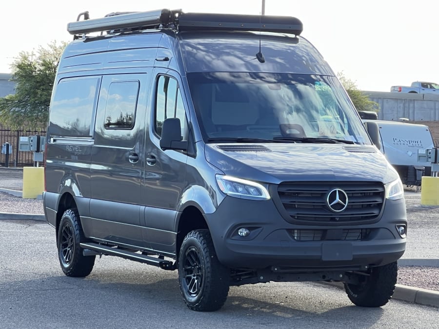 2027 Winnebago REVEL SPORT