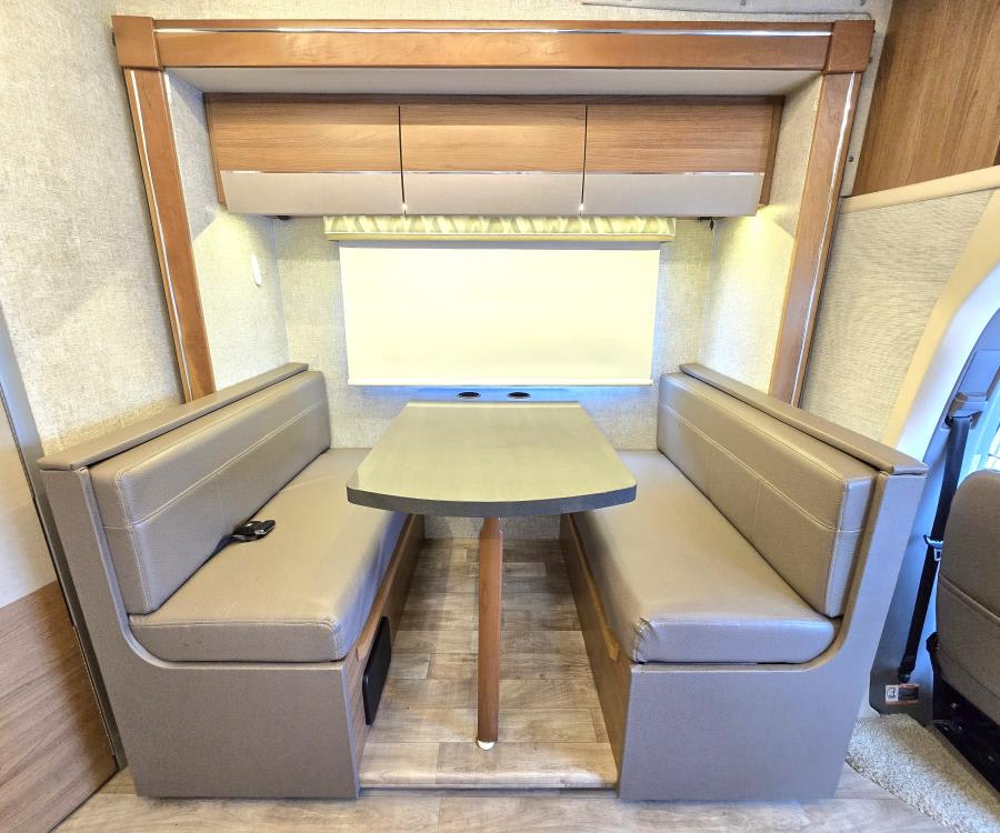 2018 Winnebago VIEW — photo 13 view