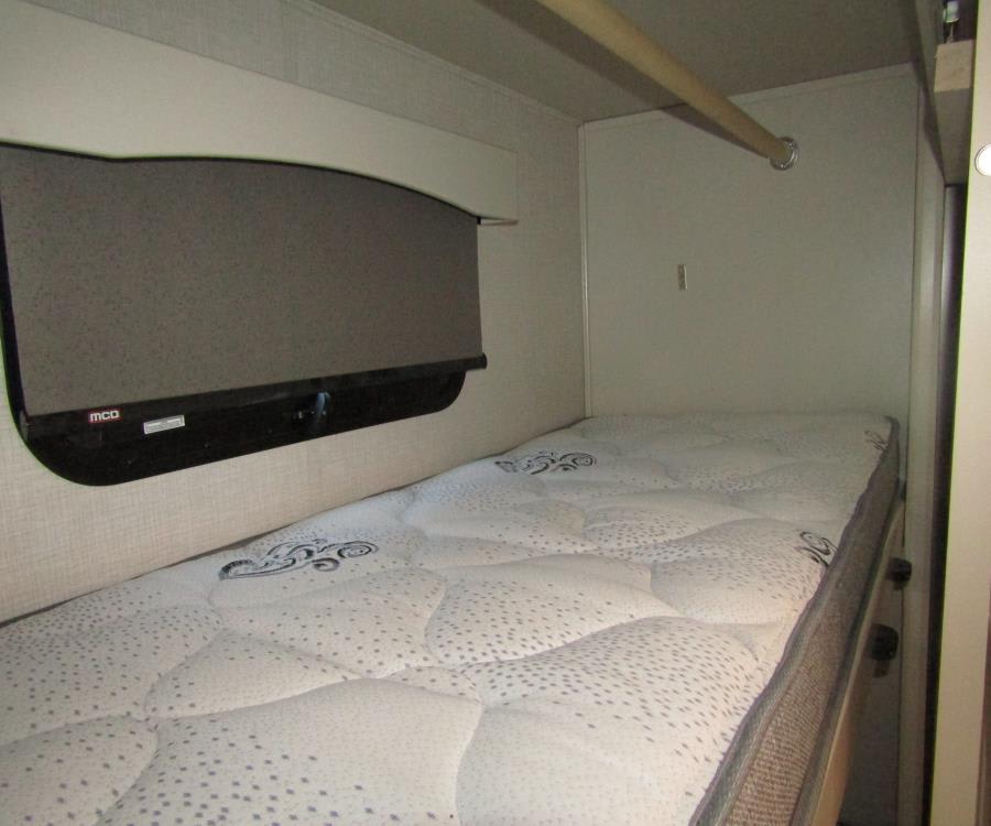 2026 Fleetwood DISCOVERY — photo 18 view