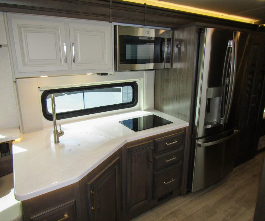2026 Entegra ACCOLADE XL — photo 12 view
