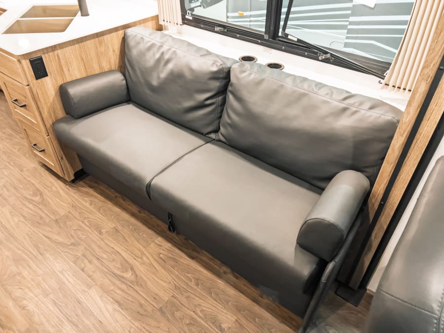 2026 Winnebago SUNSTAR — photo 8 view