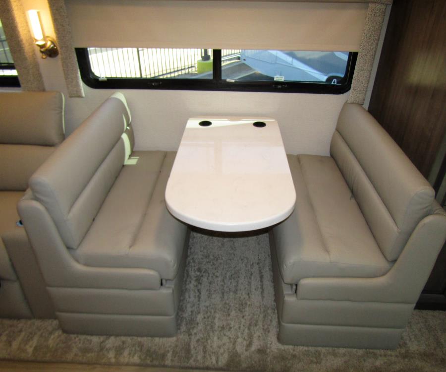 2026 Entegra ACCOLADE XL — photo 8 view