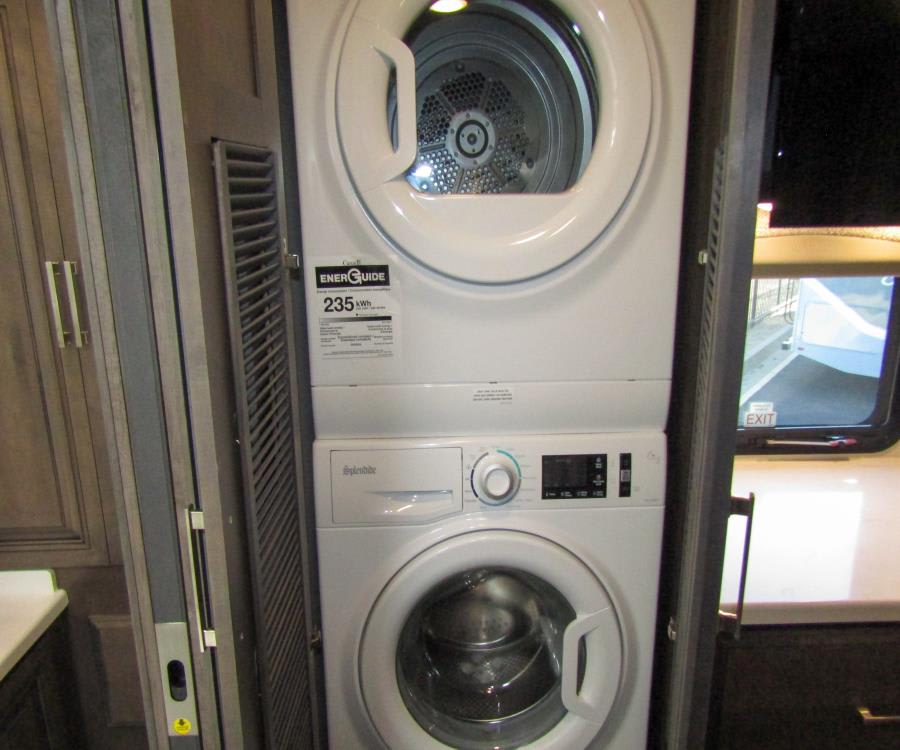 2026 Entegra ACCOLADE XL — photo 19 view