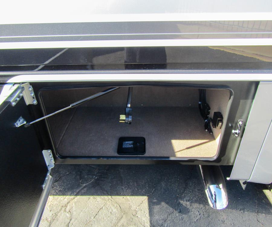 2026 Entegra ACCOLADE XL — photo 38 view