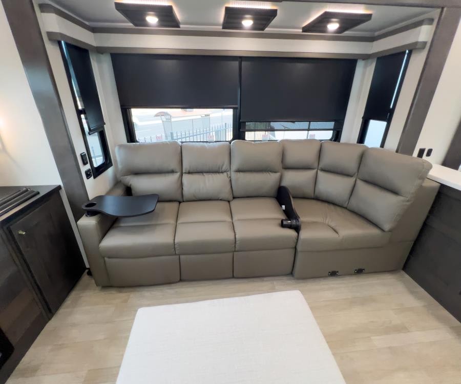 2026 Jayco BIGHORN — photo 10 view
