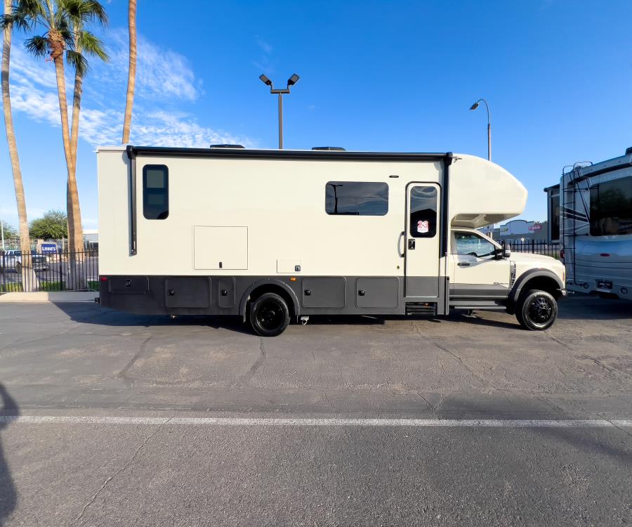2026 Entegra ESTEEM XL — photo 19 view
