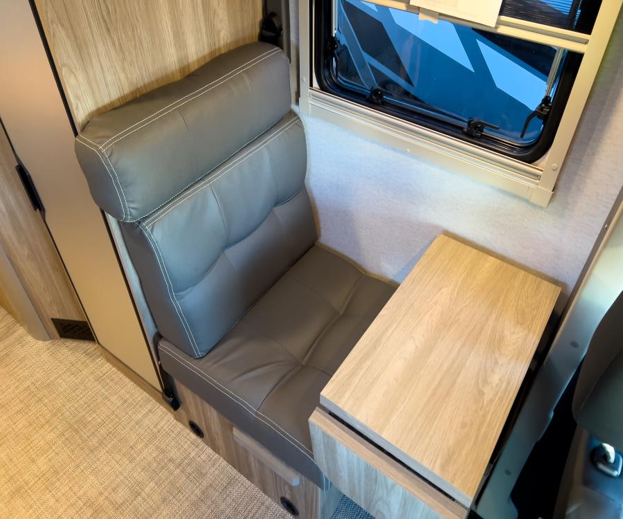2026 Winnebago EKKO — photo 7 view