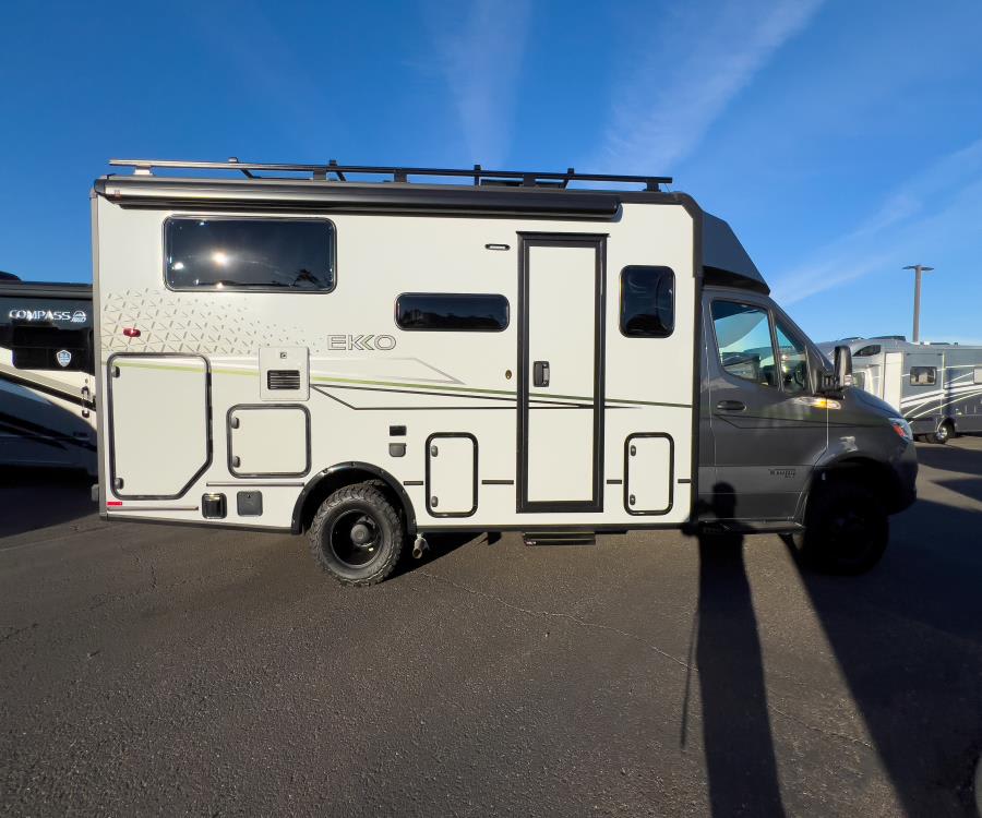 2026 Winnebago EKKO — photo 17 view