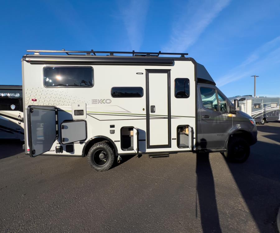 2026 Winnebago EKKO — photo 18 view
