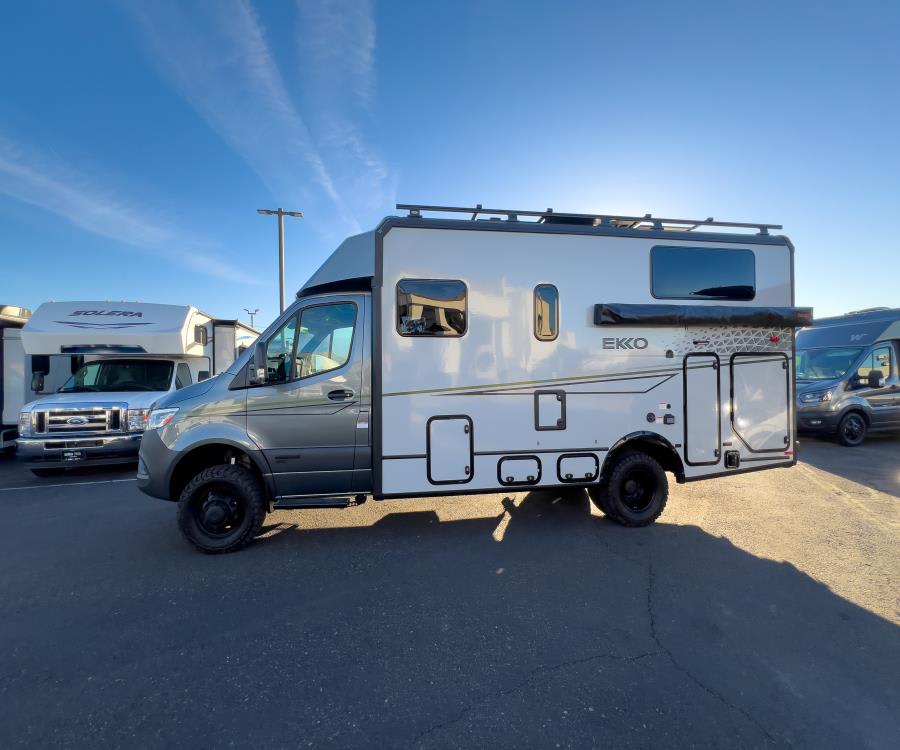 2026 Winnebago EKKO — photo 22 view
