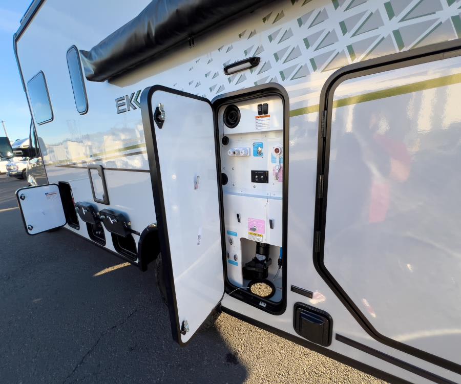 2026 Winnebago EKKO — photo 27 view