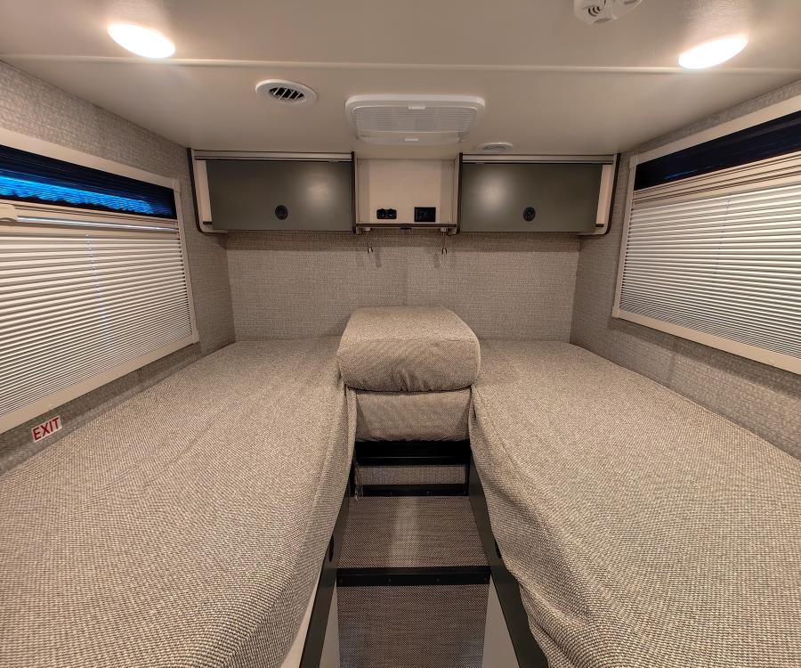 2026 Winnebago EKKO — photo 15 view