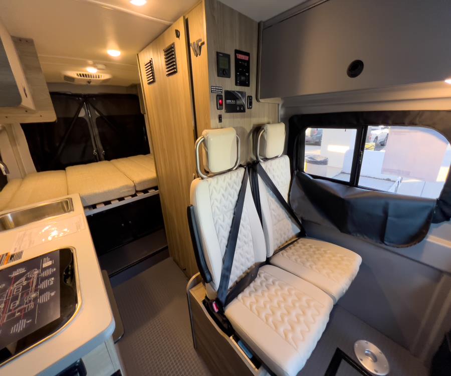2026 Winnebago SOLIS — photo 7 view