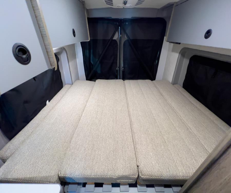 2026 Winnebago SOLIS — photo 15 view