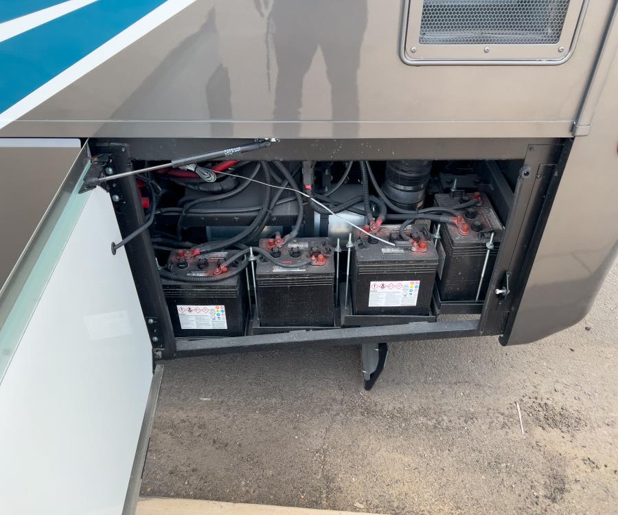 2026 Fleetwood DISCOVERY LXE — interior view