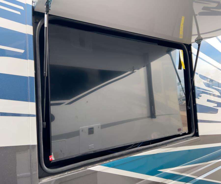 2026 Fleetwood DISCOVERY LXE — photo 20 view