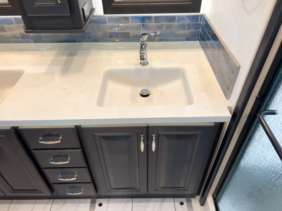 2026 Fleetwood DISCOVERY — photo 19 view