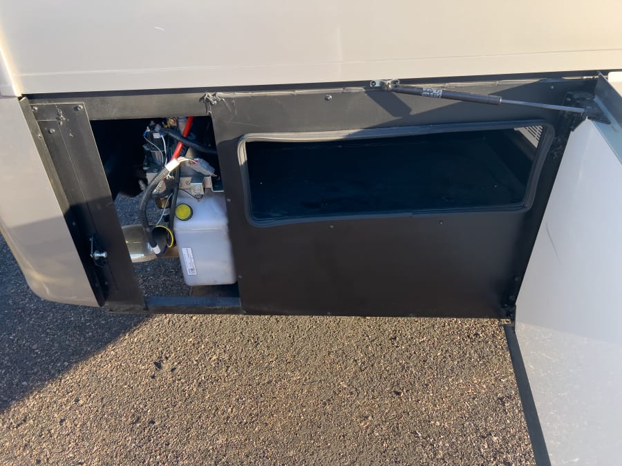 2026 Fleetwood DISCOVERY — photo 25 view