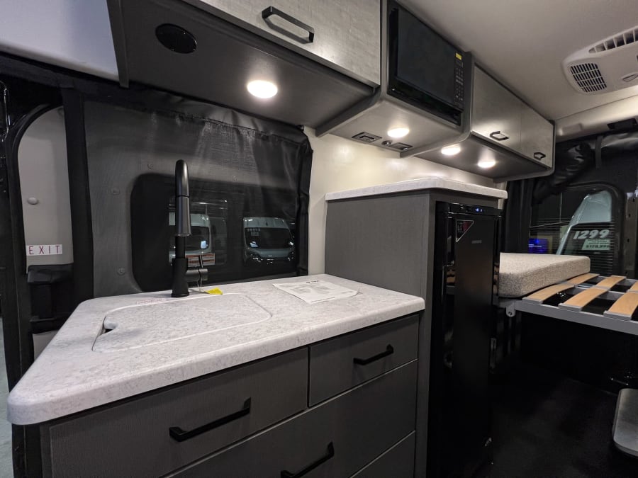 2026 Thor Motor Coach TALAVERA — photo 7 view