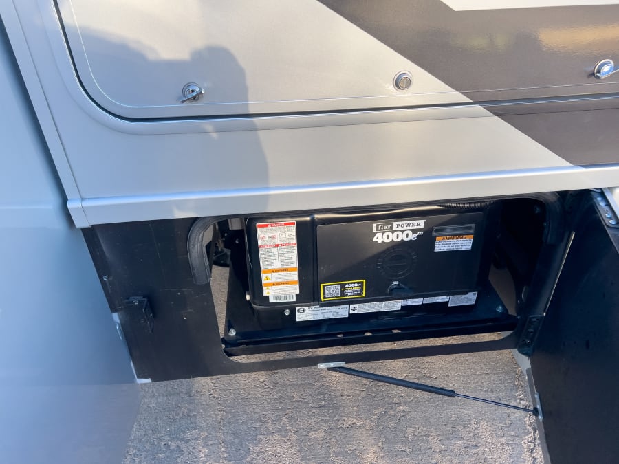 2026 Thor Motor Coach DELANO — photo 21 view