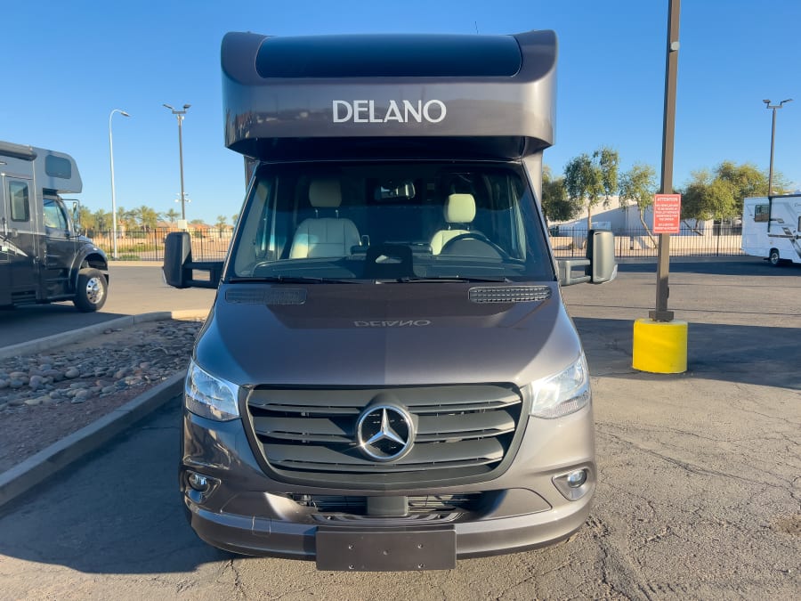 2026 Thor Motor Coach DELANO — photo 30 view