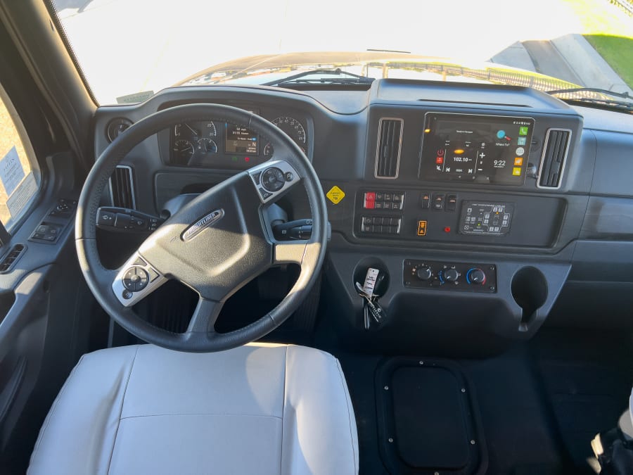 2026 Tiffin ALLEGRO BAY — side profile view