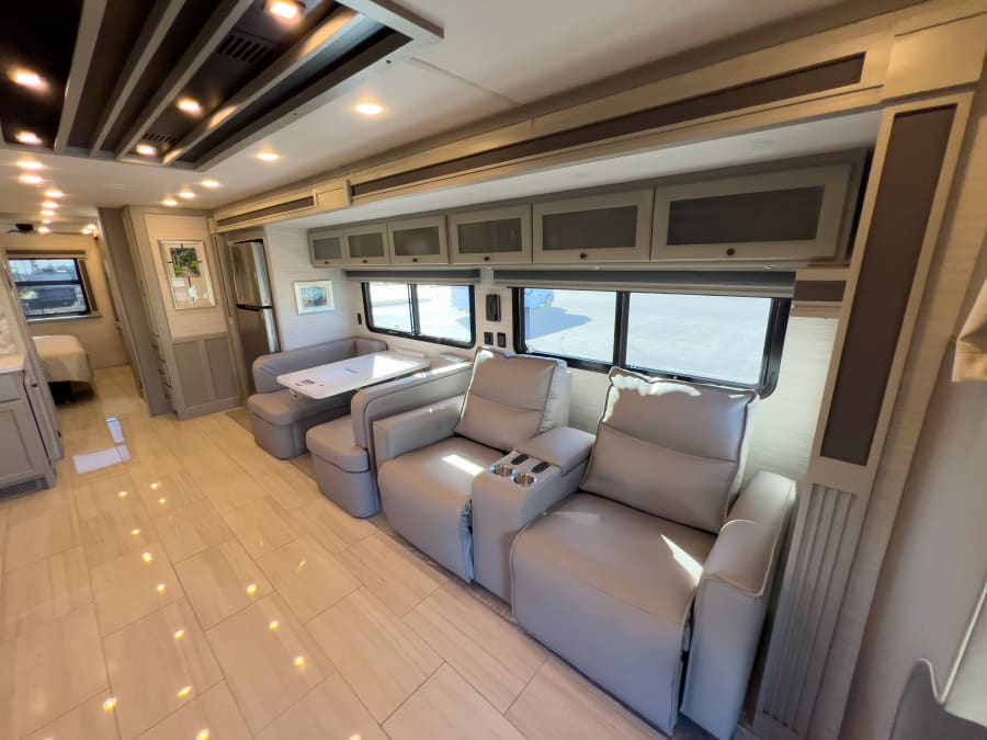 2026 Tiffin ALLEGRO BAY — photo 7 view