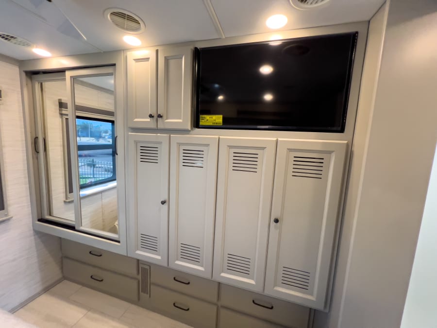 2026 Tiffin ALLEGRO BAY — photo 19 view