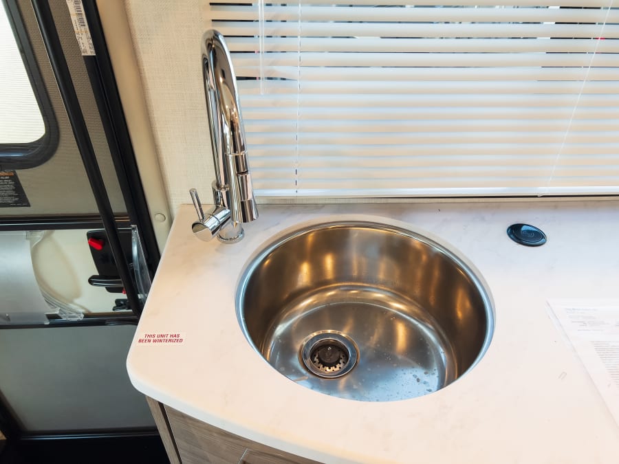 2026 Thor Motor Coach DELANO — photo 11 view
