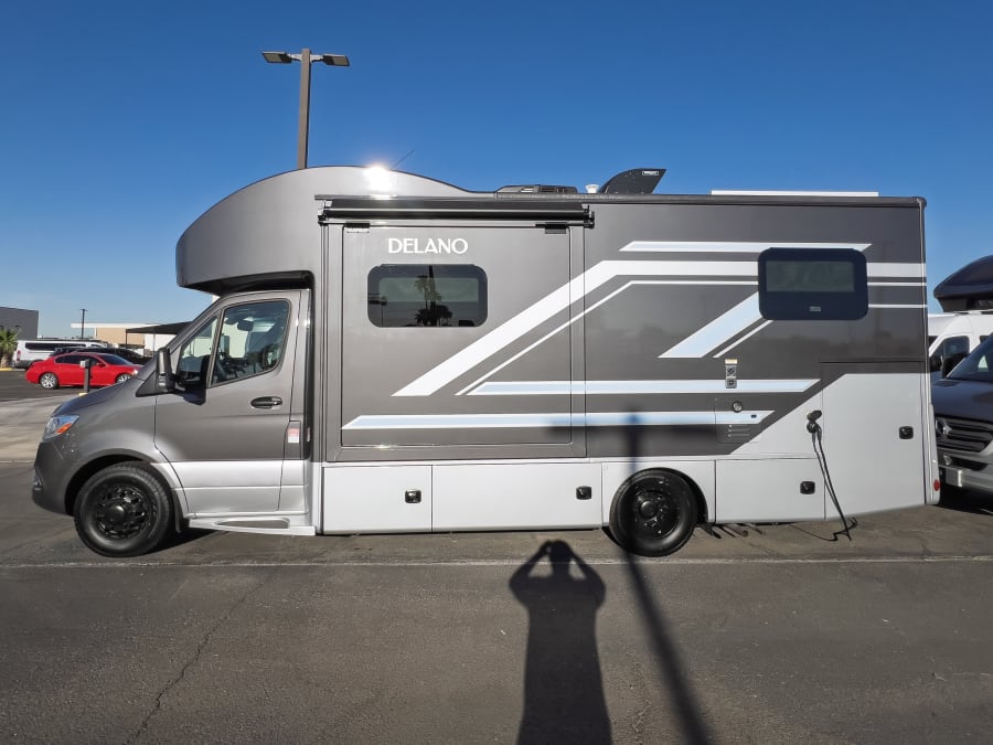 2026 Thor Motor Coach DELANO — photo 23 view