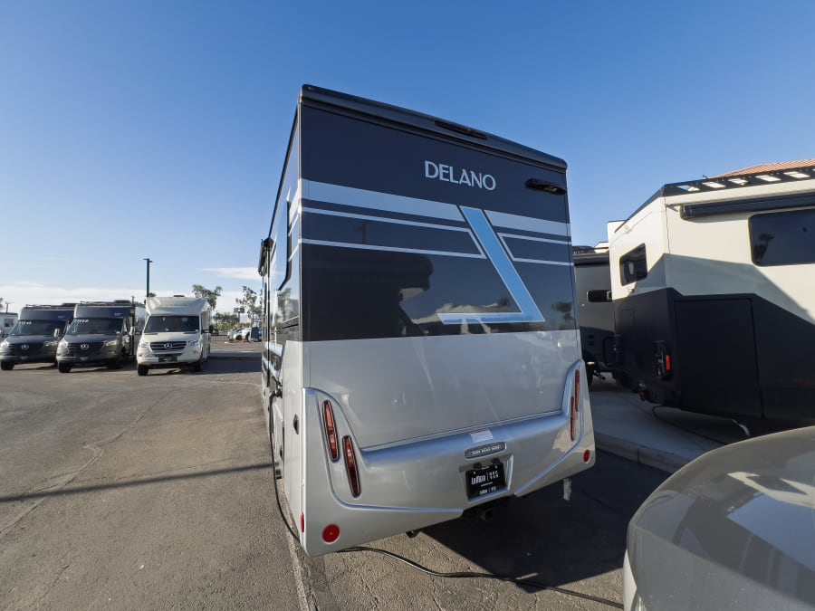 2026 Thor Motor Coach DELANO — photo 30 view