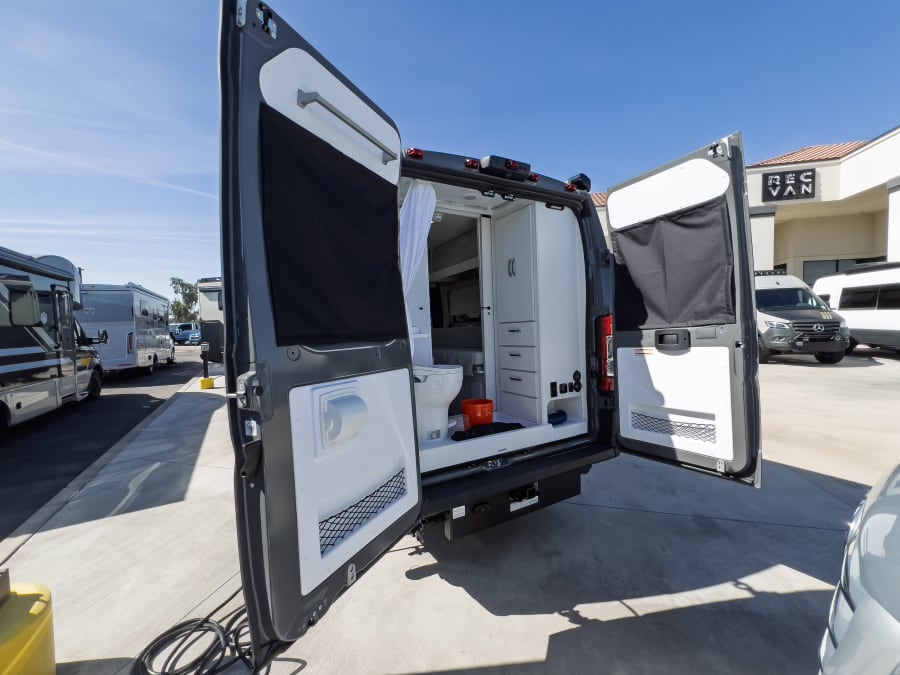 2026 Entegra ETHOS — side profile view