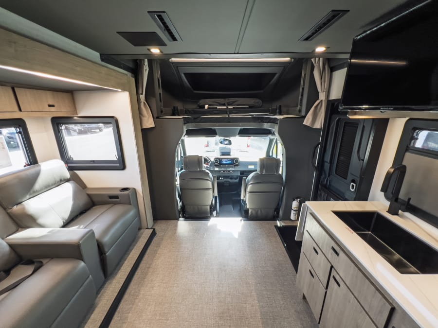 2026 Grand Design LINEAGE SERIES M — interior view
