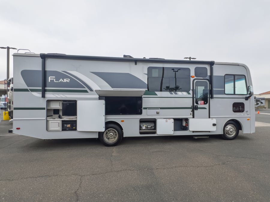 2026 Fleetwood FLAIR — photo 19 view