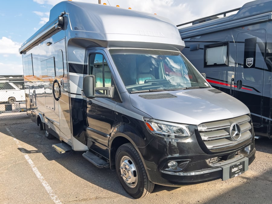 2025 Tiffin WAYFARER