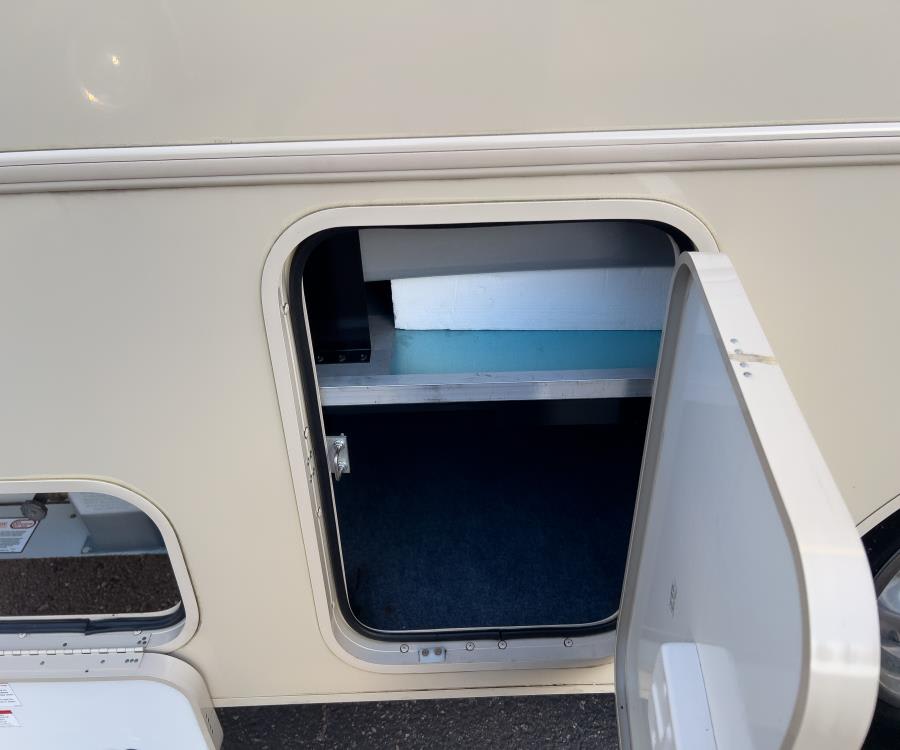 2018 Winnebago SUNSTAR — photo 24 view
