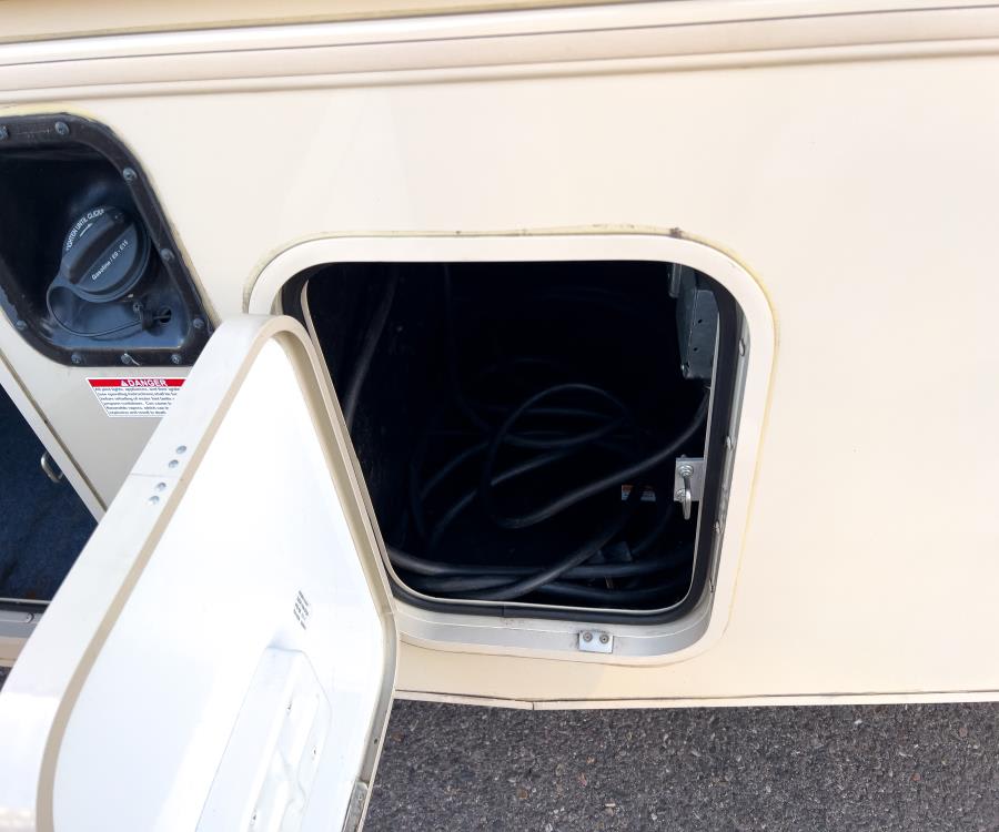 2018 Winnebago SUNSTAR — photo 34 view