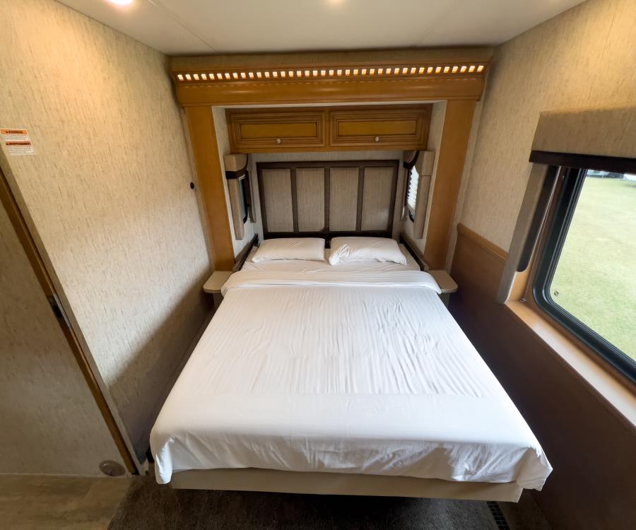 2018 Newmar BAY STAR — photo 16 view