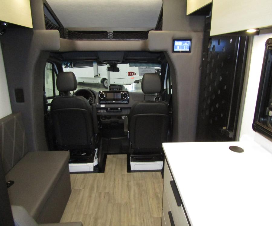 2026 Tiffin OPEN TRAIL — interior view