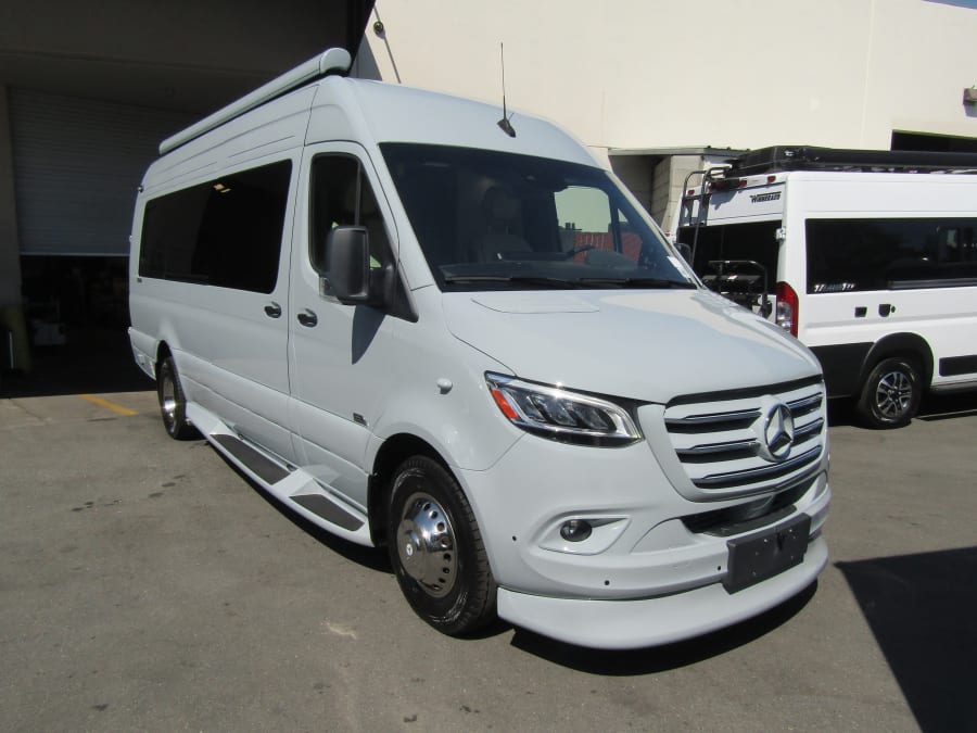 2026 Midwest Automotive Designs HERITAGE