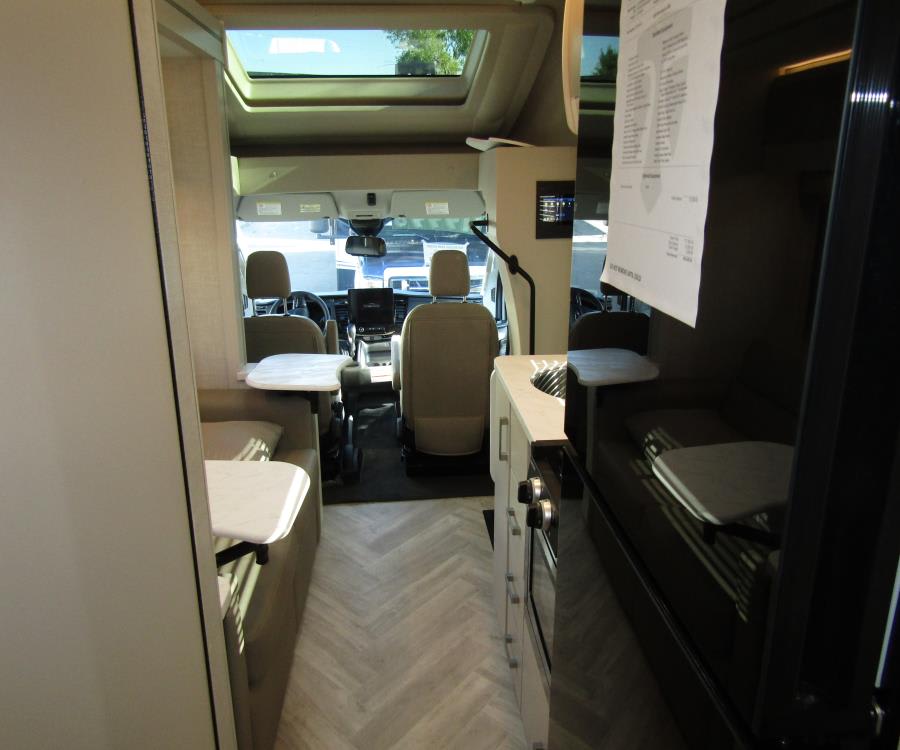 2026 Thor Motor Coach GEMINI — photo 7 view
