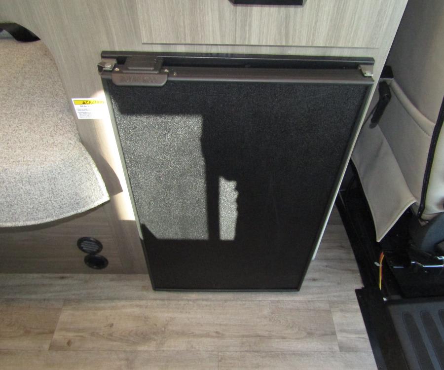 2026 Thor Motor Coach PALLADIUM — photo 7 view