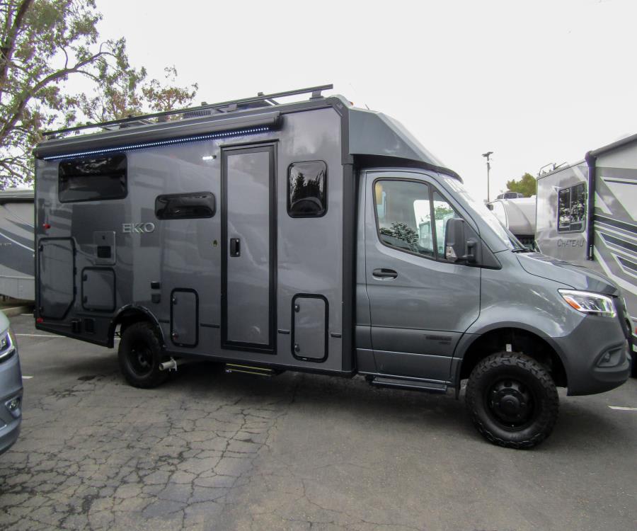 2026 Winnebago EKKO — photo 15 view