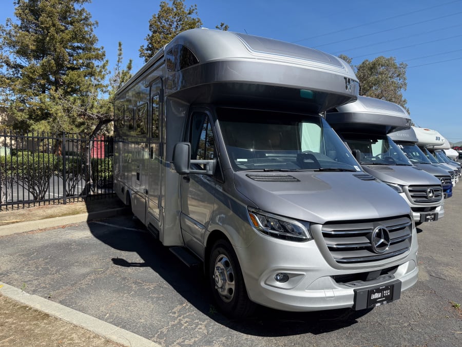 2026 Winnebago VIEW