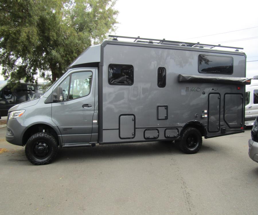 2026 Winnebago EKKO — photo 15 view
