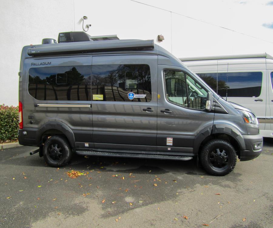 2026 Thor Motor Coach PALLADIUM — photo 12 view