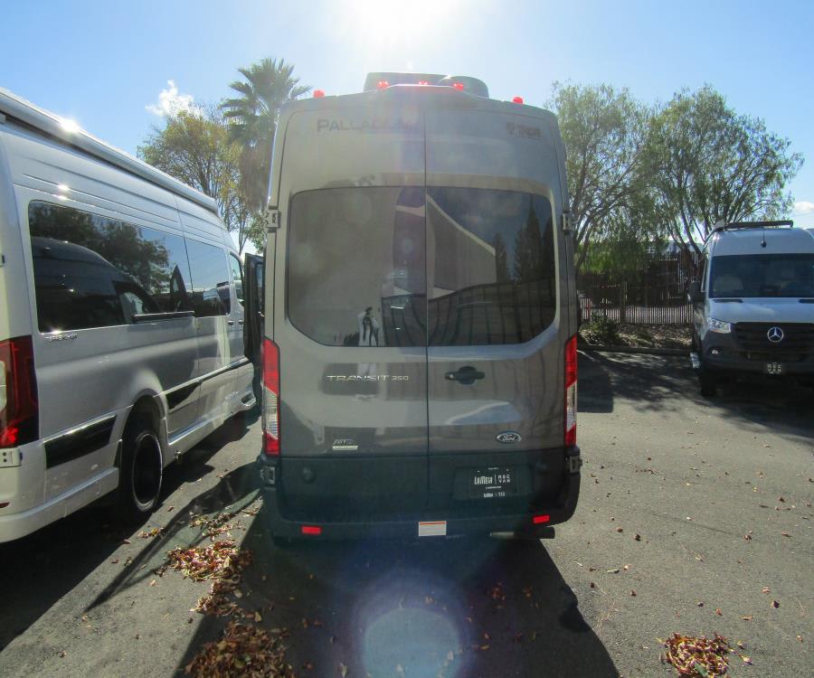 2026 Thor Motor Coach PALLADIUM — photo 15 view