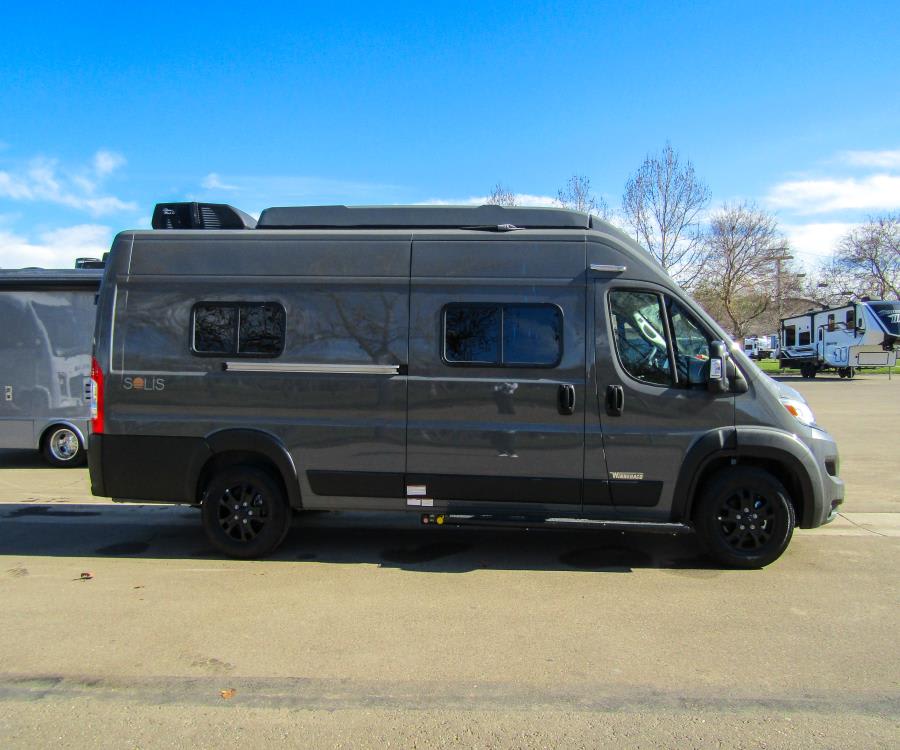 2026 Winnebago SOLIS — photo 13 view
